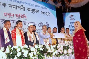 ডিম ছোড়ার মতো অপকর্ম আ’লীগের ভবিষ্যতকে আরও অনিশ্চিত করবে: আমীর খসরু
