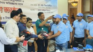 "মানসম্মত হেলমেট ও নিরাপদ গতি, কমবে জীবন ও সম্পদের ক্ষতি"