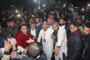 অগ্নিদগ্ধ বেলাল হোসেনের পরিবারের পাশে দাঁড়ালেন তারেক রহমান