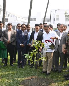 প্রথমবারের মতো তেজগাঁও কার্যালয়ে অফিস করছেন প্রধানমন্ত্রী 2 প্রথমবারের মতো তেজগাঁও কার্যালয়ে অফিস করছেন প্রধানমন্ত্রী