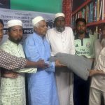 বিএনপি পরিবারের উদ্যোগে পত্রিকা হর্কারদের মাঝে শীতবস্ত্র বিতরণ