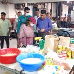 অস্বাস্থ্যকর ও নোংরা পরিবেশে ইফতার সামগ্রী তৈরি, তিন প্রতিষ্ঠানকে ৫৭ হাজার টাকা জরিমানা