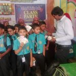 ঈদ পরবর্তী প্রথম দিনে শিক্ষার্থীদের সালামি দিল ন্যাশনাল গ্রামার স্কুল