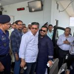 চট্টগ্রামে জলাবদ্ধতা নিরসনে ৩ প্রতিমন্ত্রীর যৌথ খাল পরিদর্শন