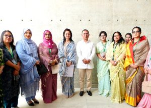 প্রচ্ছদ 10 প্রচ্ছদ