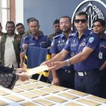চট্টগ্রামে ১০১ মোবাইল উদ্ধার,মালিকদের ফেরত দিল পুলিশ