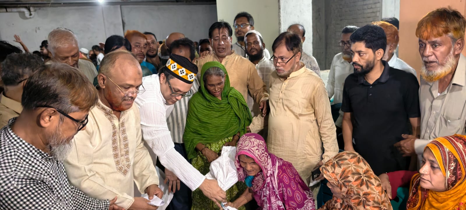 প্রচ্ছদ 137 প্রচ্ছদ