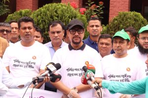 সরকারি উদ্যোগের পাশাপাশি নাগরিক সচেতনতাই পরিচ্ছন্ন নগর গড়ার মূল শক্তি: মেয়র 2 সরকারি উদ্যোগের পাশাপাশি নাগরিক সচেতনতাই পরিচ্ছন্ন নগর গড়ার মূল শক্তি: মেয়র