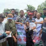 বন্যার্তদের সাহায্যার্থে বাঁশখালীতে ড্যাব, চট্টগ্রাম এর খাবার ও ঔষধ বিতরণ