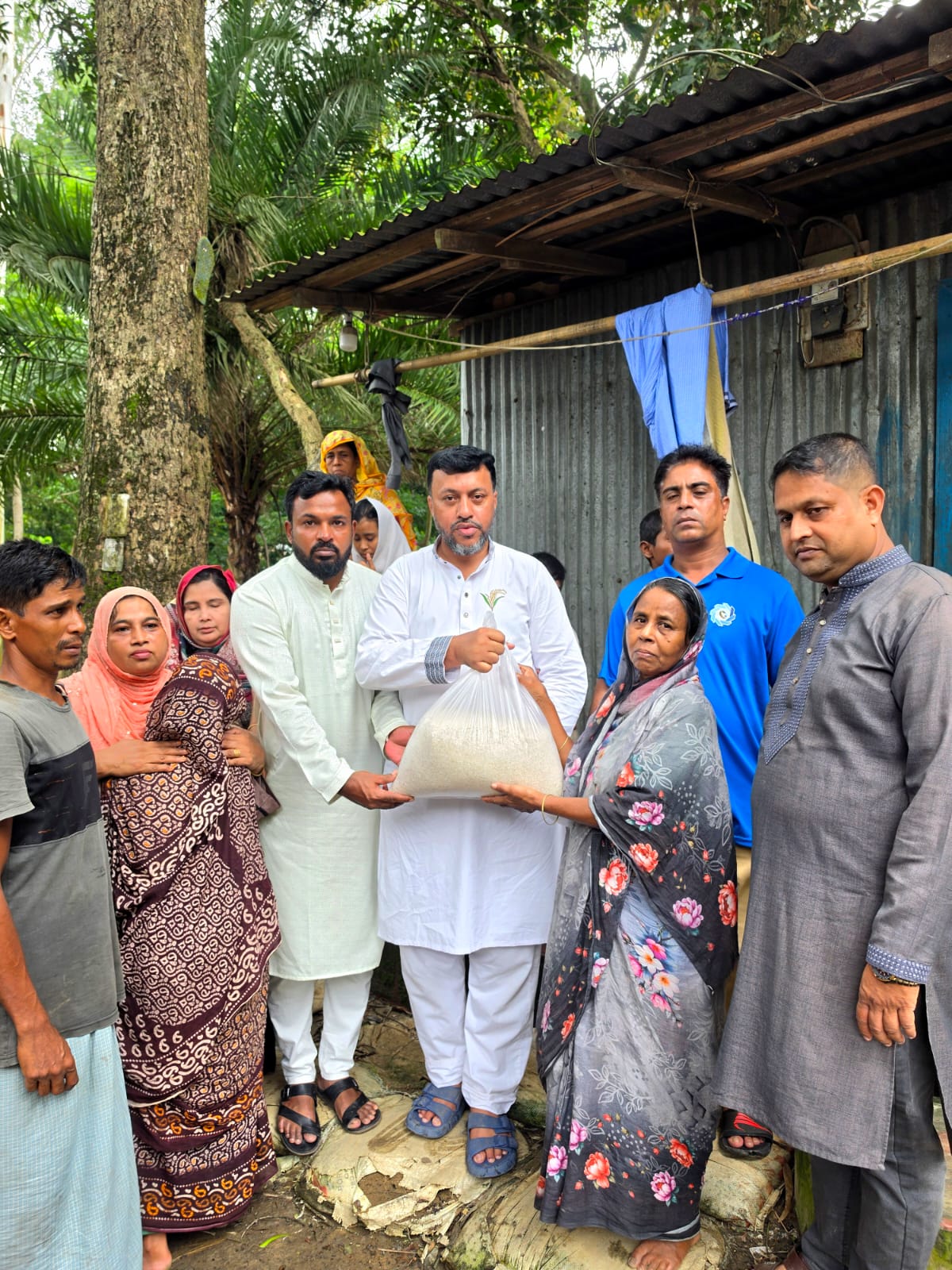 প্রচ্ছদ 135 প্রচ্ছদ