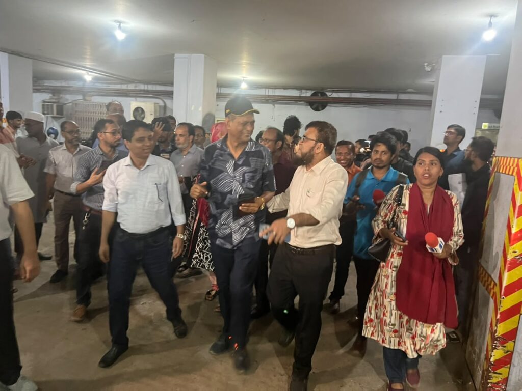 চট্টগ্রামে আবাসিক ভবনে হাসপাতাল, বিগত বছর নিয়ম মানা হয়নি সিডিএতে চট্টগ্রামে আবাসিক ভবনে হাসপাতাল, বিগত বছর নিয়ম মানা হয়নি সিডিএতে