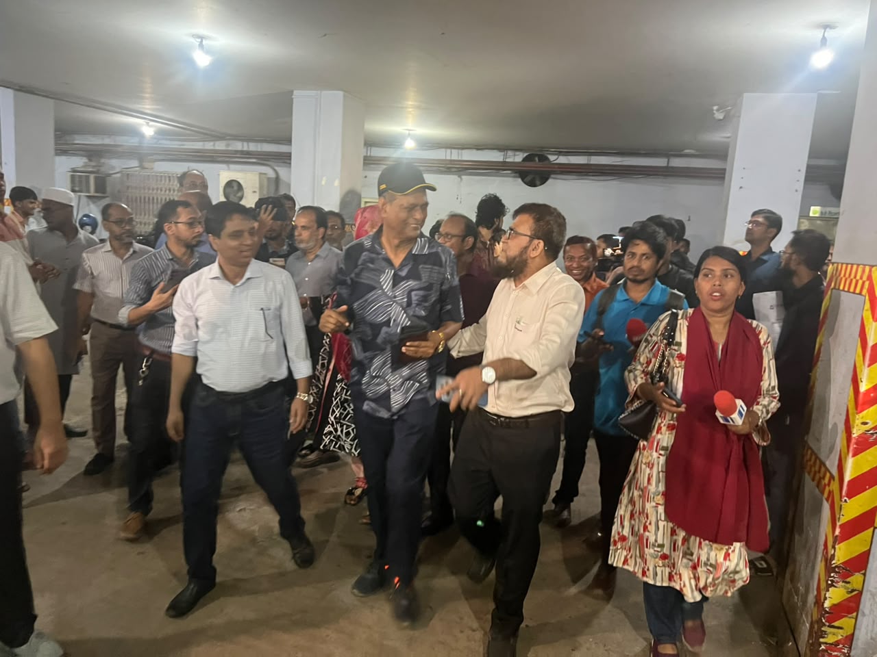 চট্টগ্রামে আবাসিক ভবনে হাসপাতাল, বিগত বছর নিয়ম মানা হয়নি সিডিএতে চট্টগ্রামে আবাসিক ভবনে হাসপাতাল, বিগত বছর নিয়ম মানা হয়নি সিডিএতে