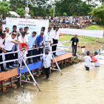 ব্রহ্মপুত্র নদে মাছের পোনা অবমুক্ত করলেন প্রধানমন্ত্রী
