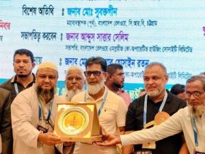 রেলকে লাভজনক প্রতিষ্ঠানে পরিণত করতে সবাইকে দায়িত্বশীলভাবে কাজ করতে হবে: রেল প্রতিমন্ত্রী 2 রেলকে লাভজনক প্রতিষ্ঠানে পরিণত করতে সবাইকে দায়িত্বশীলভাবে কাজ করতে হবে: রেল প্রতিমন্ত্রী