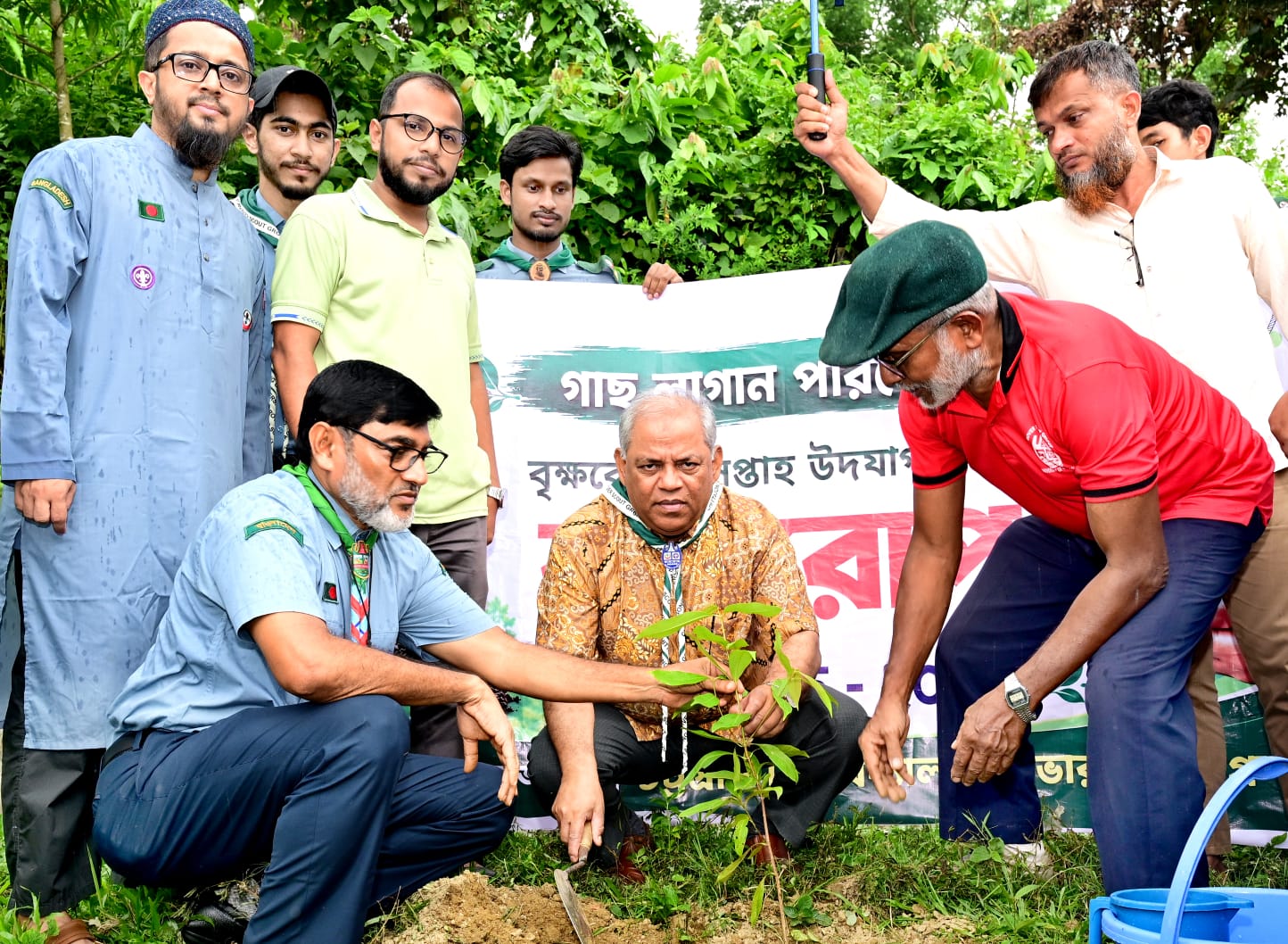 চবি রোভার স্কাউটের উদ্যোগে বৃক্ষরোপণ কর্মসূচি উদযাপন চবি রোভার স্কাউটের উদ্যোগে বৃক্ষরোপণ কর্মসূচি উদযাপন