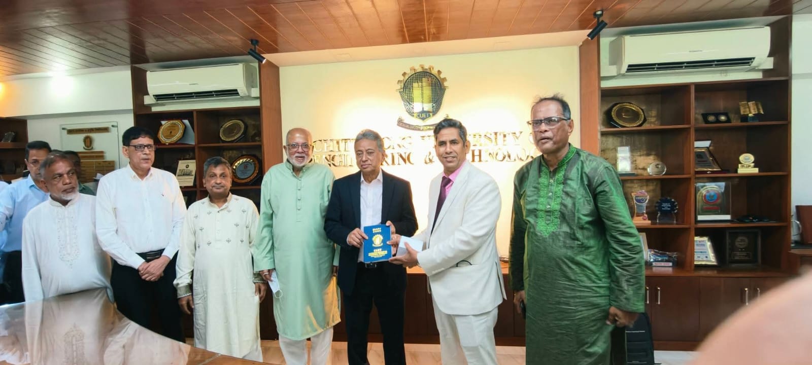 দেশের ইতিহাসে শিক্ষাক্ষেত্রে সর্বোচ্চ বাজেট দেওয়া হয়েছে এবার: অর্থমন্ত্রী দেশের ইতিহাসে শিক্ষাক্ষেত্রে সর্বোচ্চ বাজেট দেওয়া হয়েছে এবার: অর্থমন্ত্রী