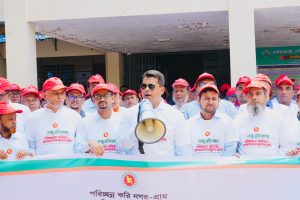ডেঙ্গুর বিস্তার রোধে উপজেলায় উপজেলায় ছুটছেন ডিসি জাহিদ